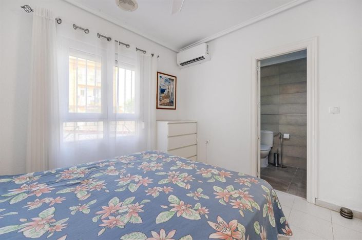 Image No.18-4 Bed Bungalow for sale