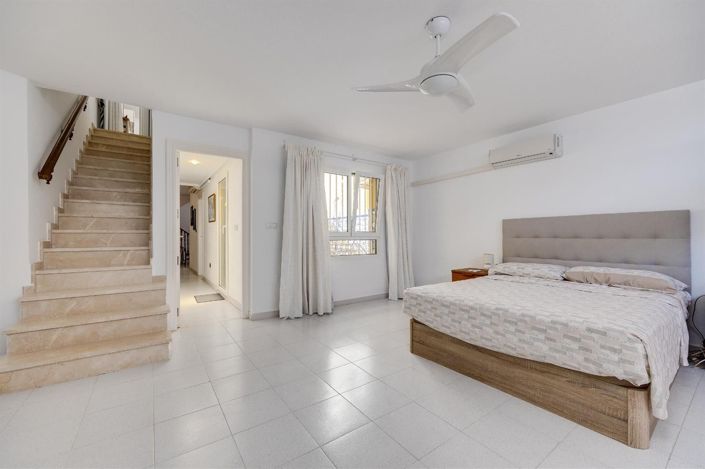 Image No.22-4 Bed Bungalow for sale