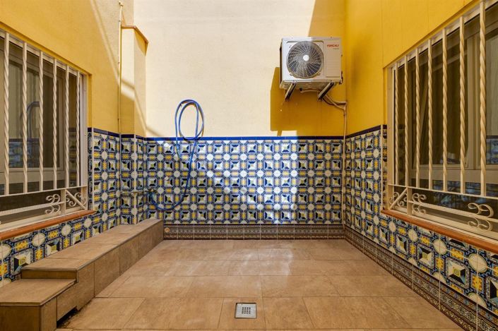 Image No.30-4 Bed Bungalow for sale