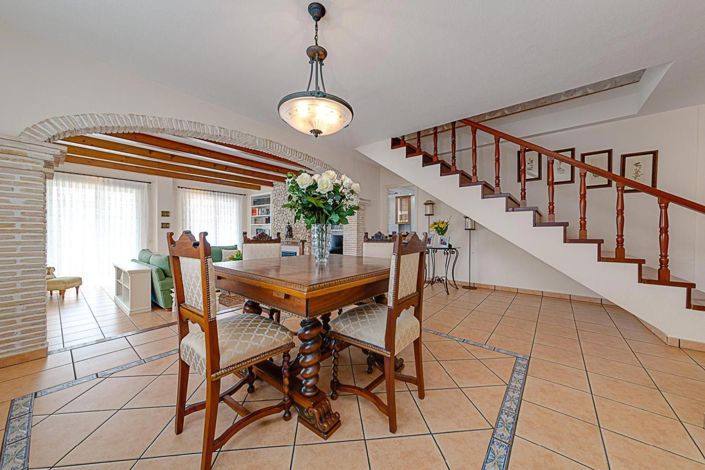 Image No.12-5 Bed Villa for sale