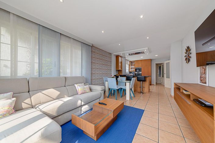 Image No.18-5 Bed Villa for sale