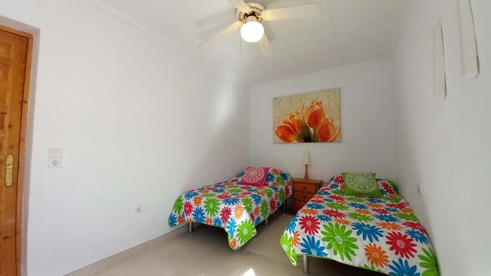 Image No.14-3 Bed House for sale