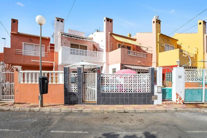 Image No.1-2 Bed House for sale