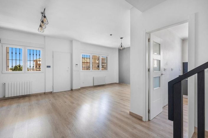 Image No.11-4 Bed Villa for sale