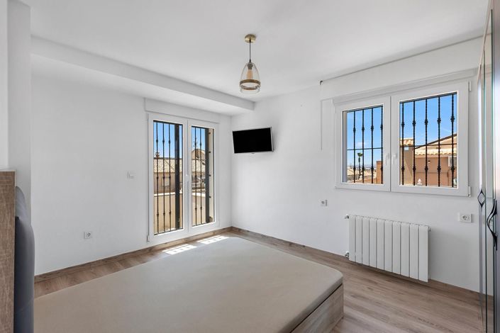 Image No.21-4 Bed Villa for sale