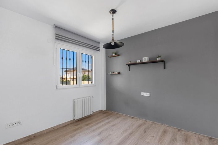 Image No.25-4 Bed Villa for sale