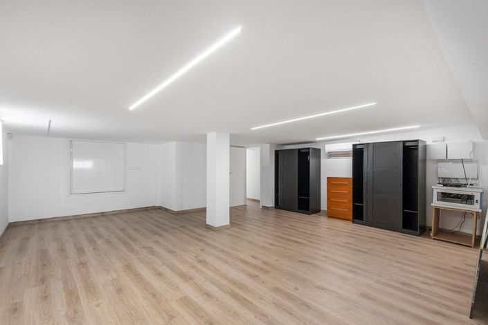 Image No.31-4 Bed Villa for sale