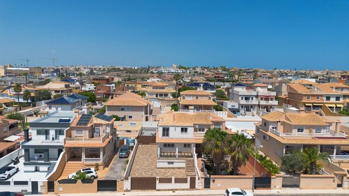 Image No.35-4 Bed Villa for sale