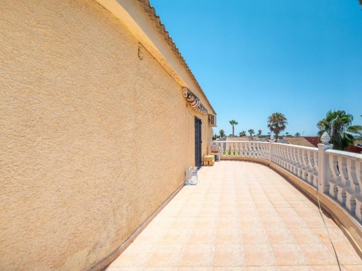 Image No.28-4 Bed Villa for sale