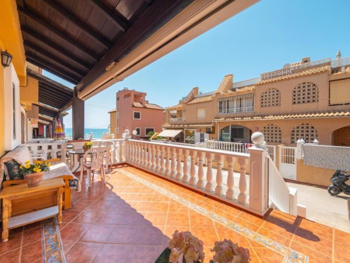 Image No.2-3 Bed House for sale