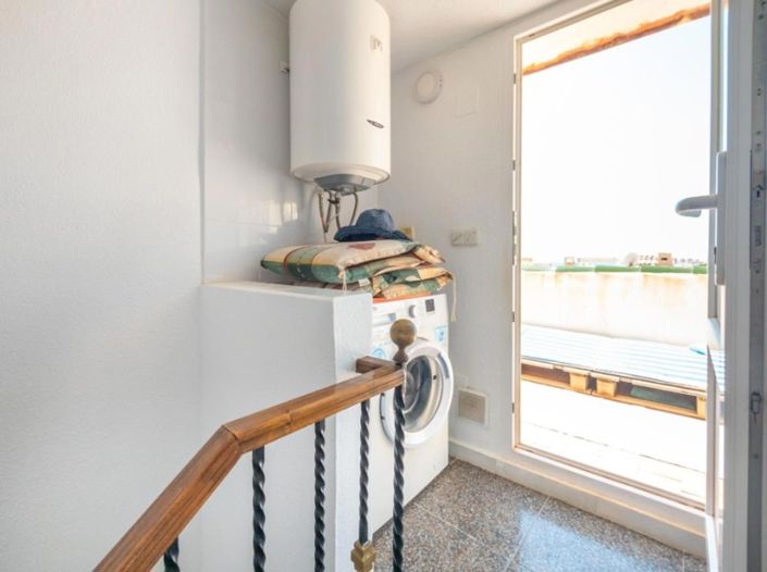 Image No.29-3 Bed House for sale