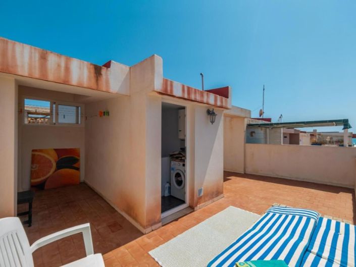 Image No.30-3 Bed House for sale