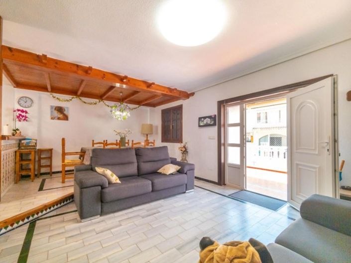 Image No.4-3 Bed House for sale