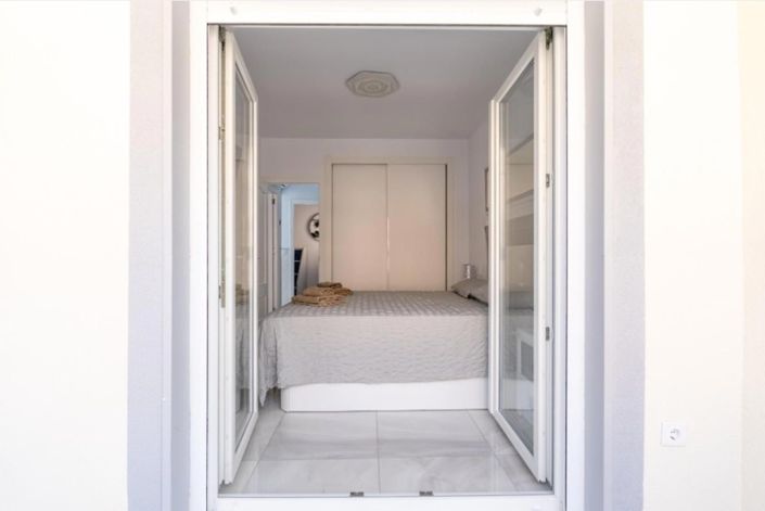 Image No.22-4 Bed House for sale