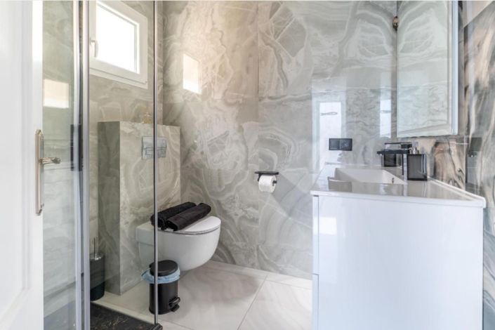 Image No.23-4 Bed House for sale