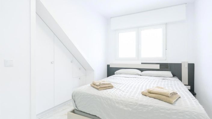 Image No.34-4 Bed House for sale