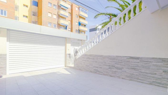 Image No.48-4 Bed House for sale