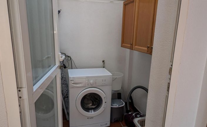 Image No.9-2 Bed Bungalow for sale