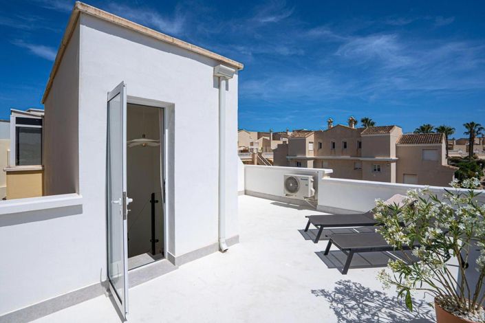 Image No.16-2 Bed House for sale