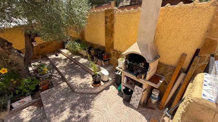 Image No.4-6 Bed Villa for sale