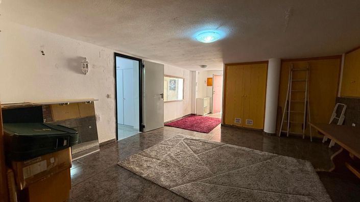 Image No.56-6 Bed Villa for sale