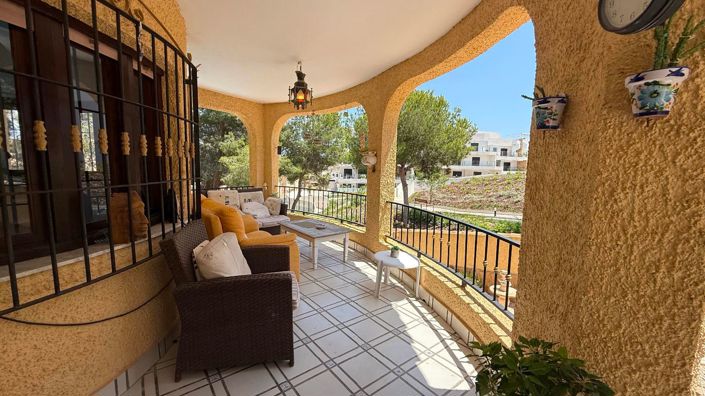 Image No.9-6 Bed Villa for sale