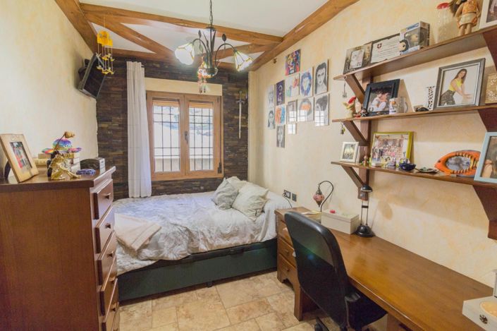 Image No.19-8 Bed Villa for sale