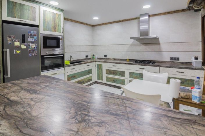 Image No.38-8 Bed Villa for sale