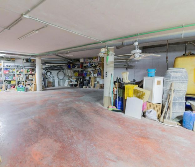 Image No.48-8 Bed Villa for sale