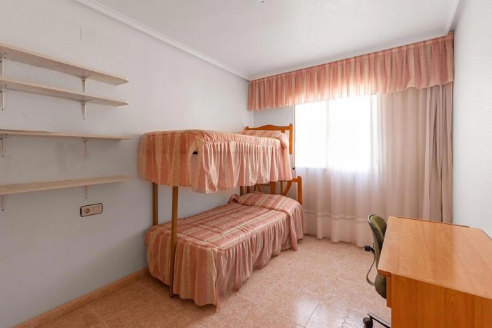 Image No.14-2 Bed Bungalow for sale