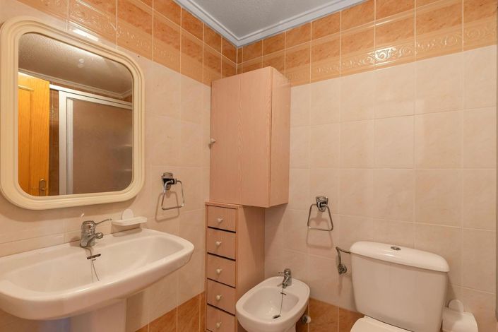 Image No.16-2 Bed Bungalow for sale