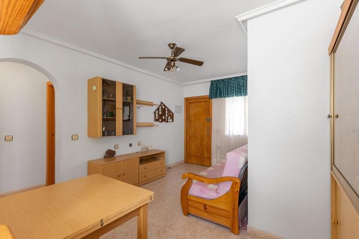 Image No.8-2 Bed Bungalow for sale