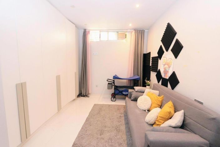 Image No.29-5 Bed Villa for sale