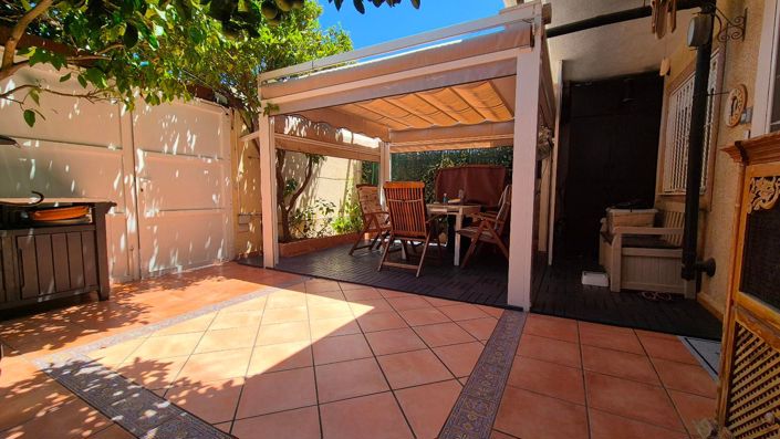 Image No.1-3 Bed House for sale