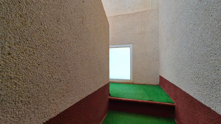 Image No.24-3 Bed House for sale