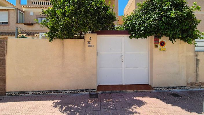 Image No.43-3 Bed House for sale