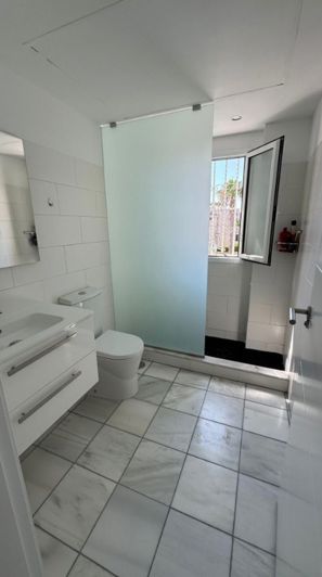 Image No.15-2 Bed House for sale