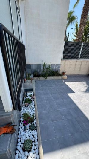 Image No.21-2 Bed House for sale