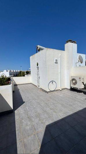 Image No.26-2 Bed House for sale