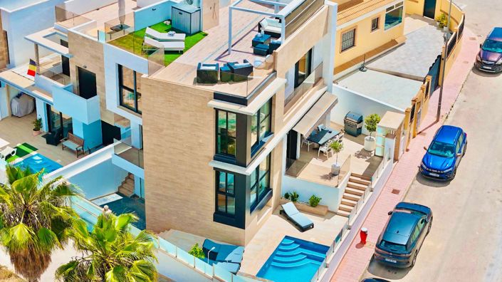 Image No.1-3 Bed Villa for sale