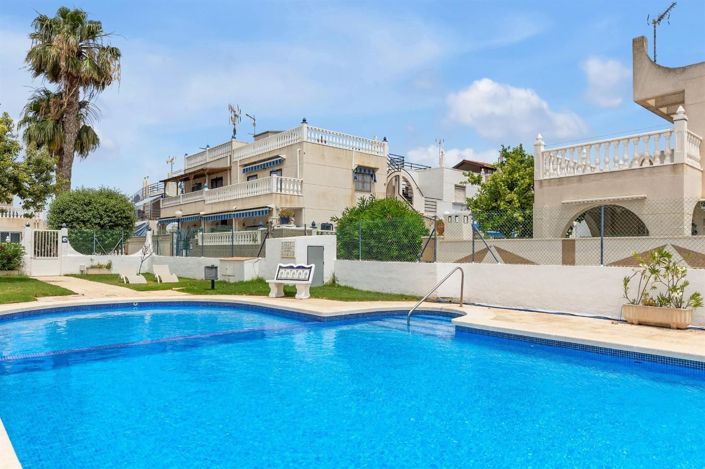 Image No.12-2 Bed House for sale