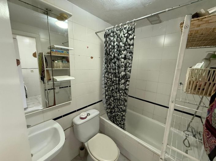 Image No.6-2 Bed House for sale