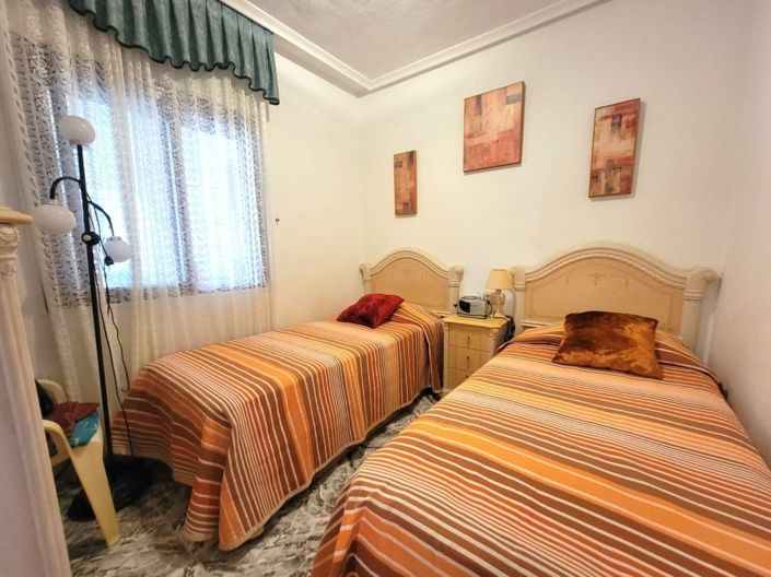 Image No.25-2 Bed Bungalow for sale