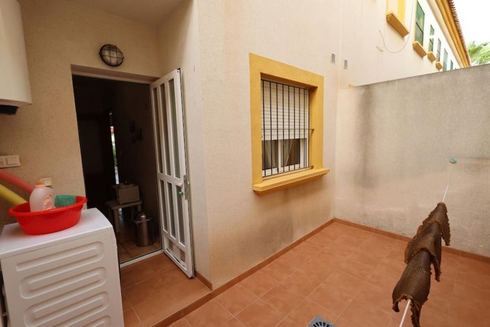 Image No.13-3 Bed House for sale