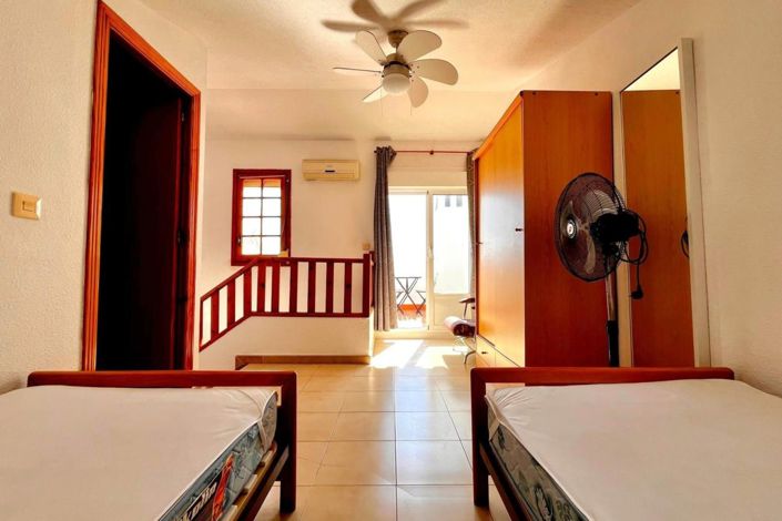 Image No.15-3 Bed House for sale