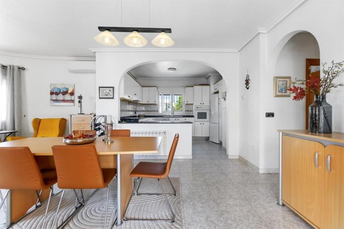 Image No.5-4 Bed Villa for sale