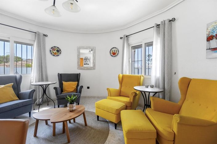 Image No.6-4 Bed Villa for sale