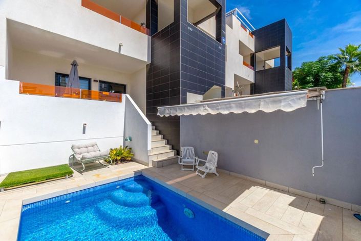 Image No.25-2 Bed Bungalow for sale