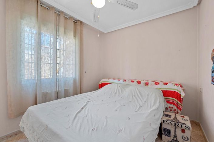 Image No.21-3 Bed House for sale