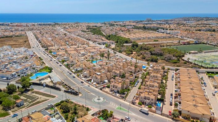 Image No.35-3 Bed House for sale